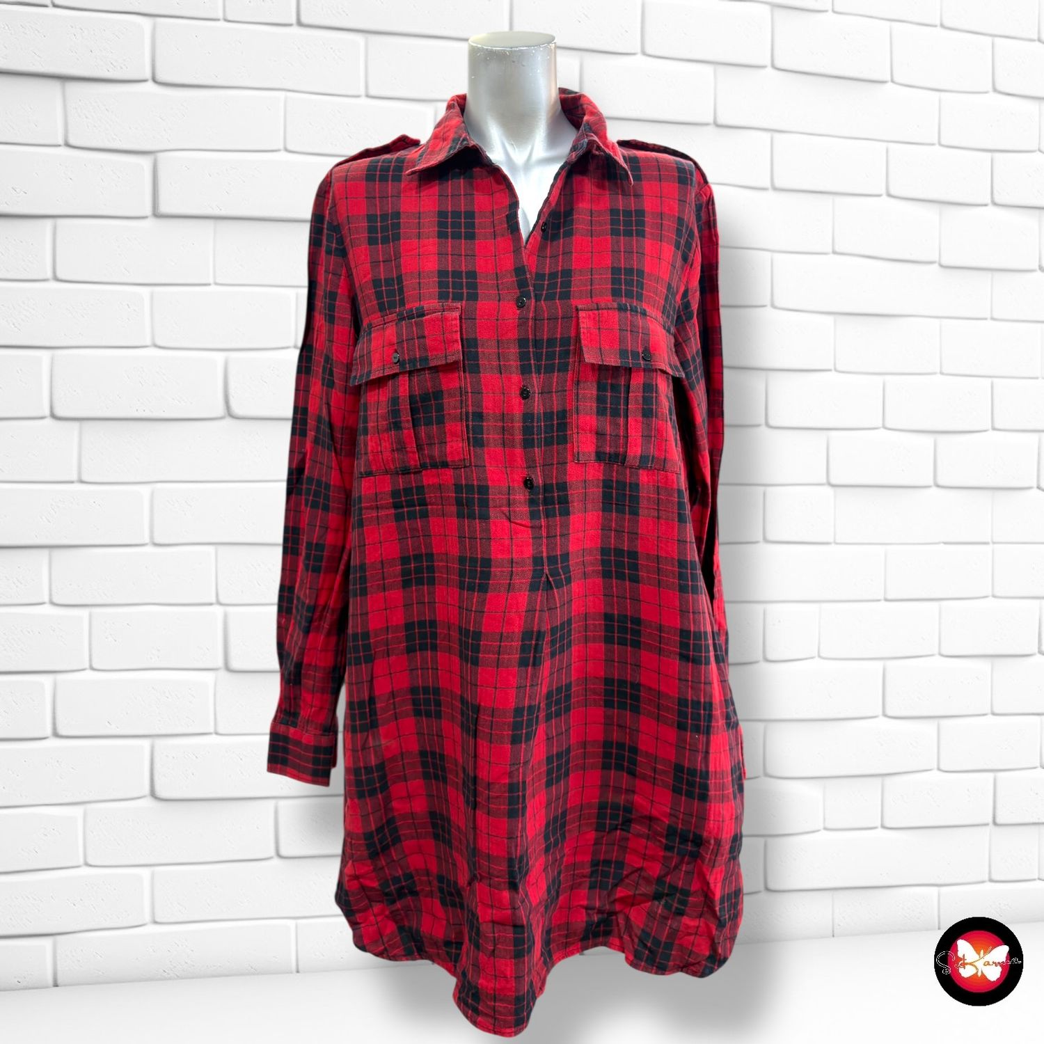 **HOY** Blusón de cuadros ZARA color Negro y rojo Talla M