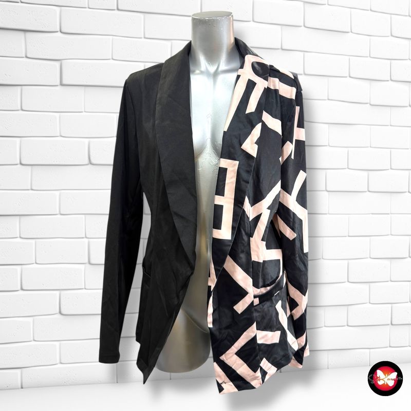 Blazer estampado combinado  color Negro y beige Talla M