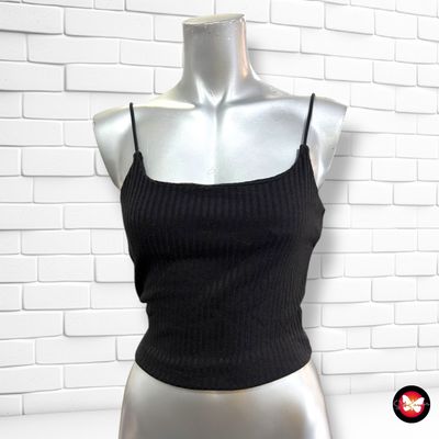 **HOY** Camiseta cropped canalé de tirantes  SHEIN color Negro Talla S