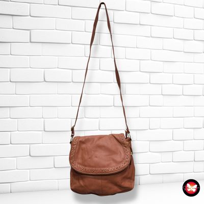 **HOY** Bolso bandolera de piel sintética  color Marrón Talla MEDIANO