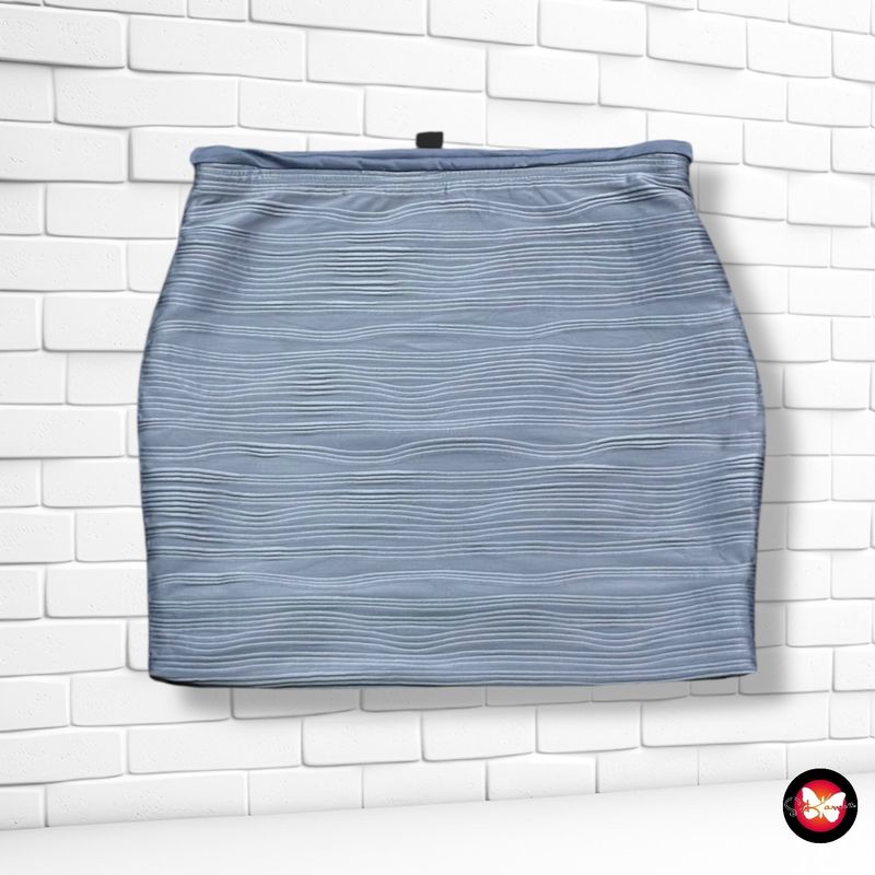 **HOY** Falda con relieve AMISU color Gris azulado Talla 38