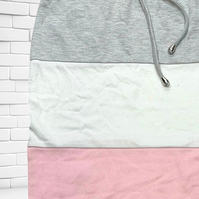 **HOY** Falda deportiva JANINA color Gris, blanco y rosa Talla 36