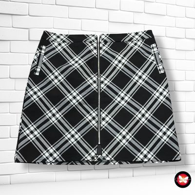 **HOY** Falda de cuadros YOUR SIXTH SENSE color Negro y blanco Talla 44