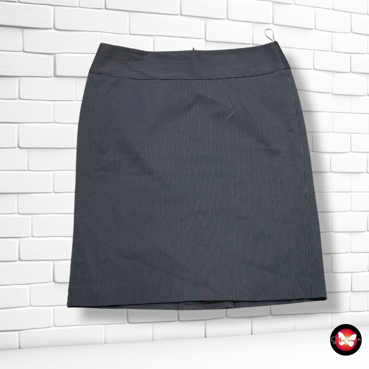 **HOY** Falda office MANGO color Negro y blanco Talla 40