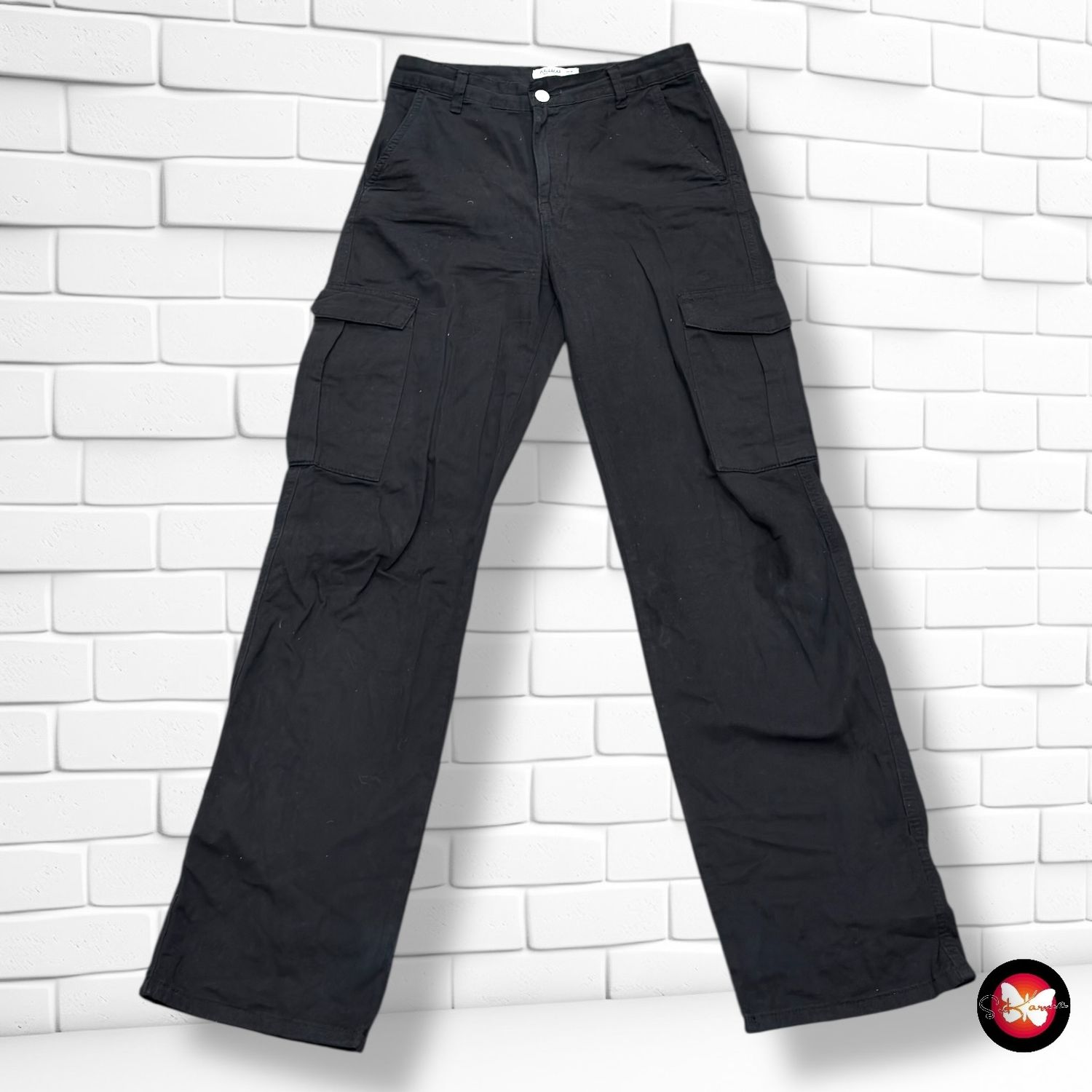 **HOY** Pantalón cargo PULL&amp;BEAR color Negro Talla 38