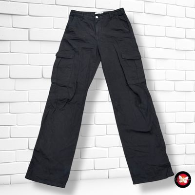 **HOY** Pantalón cargo PULL&BEAR color Negro Talla 38
