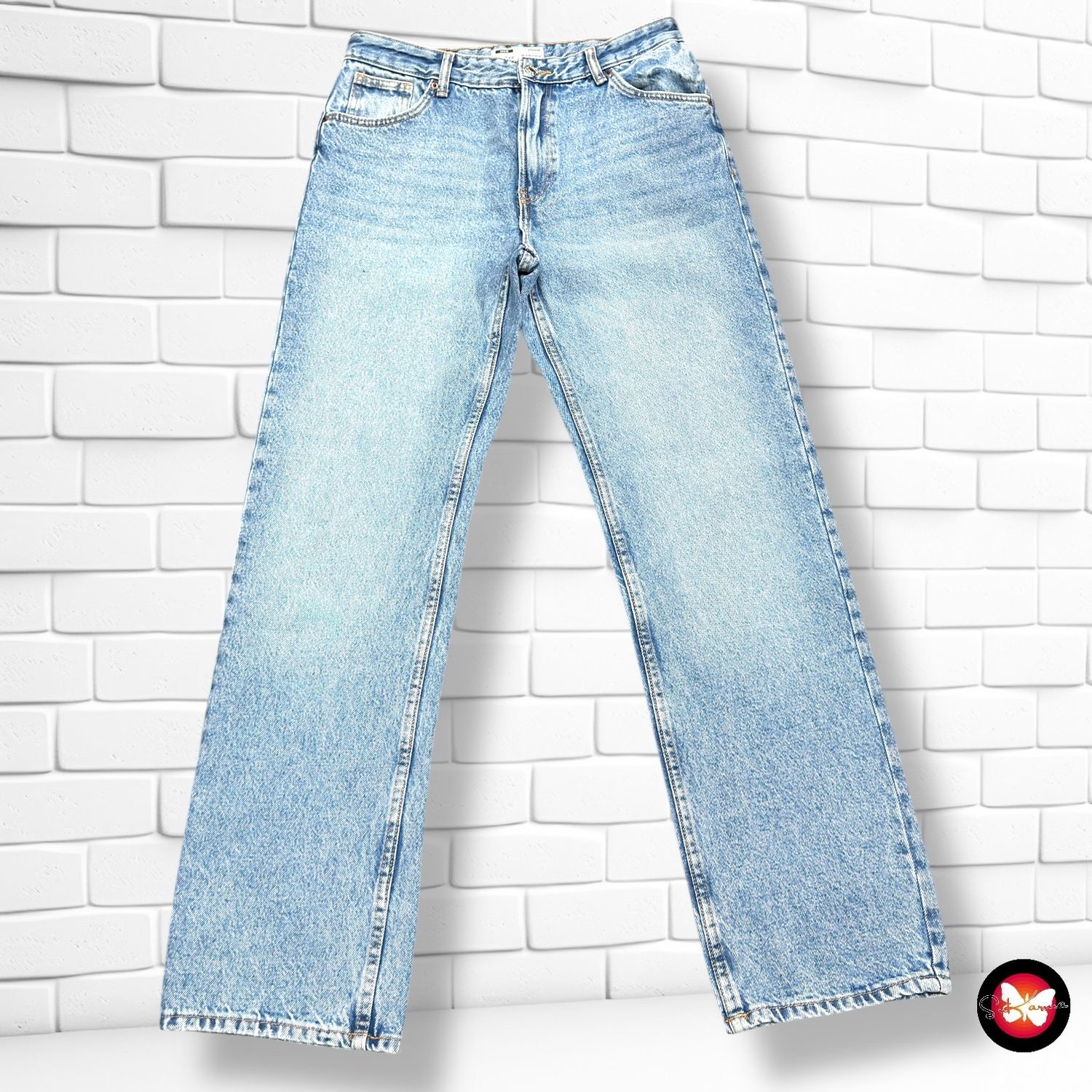 **HOY** Pantalón vaquero ancho de pierna BERSHKA color Azul Talla 36