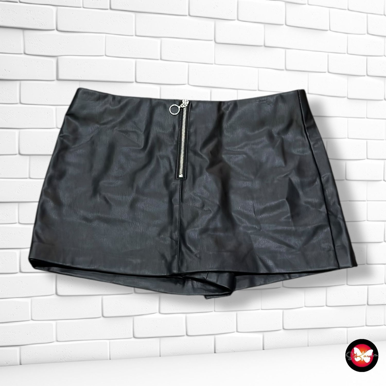 **HOY** Falda / Short de piel sintética ZARA color Negro Talla S