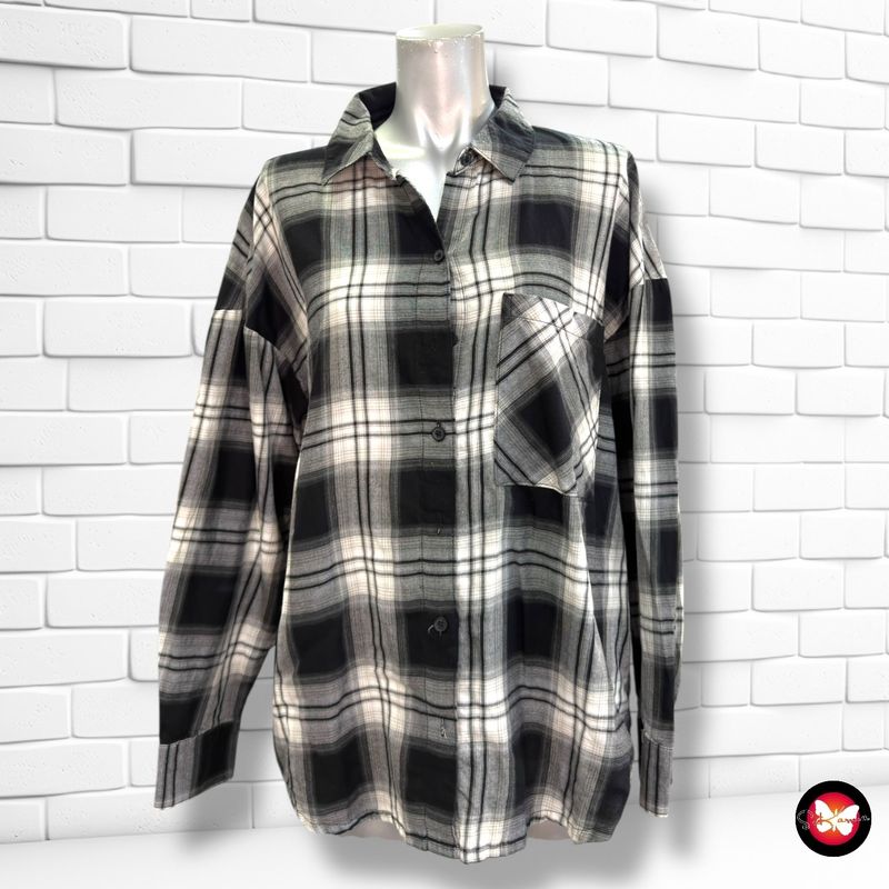 **HOY** Camisa de cuadros DIVIDED color Negro y blanco Talla XS