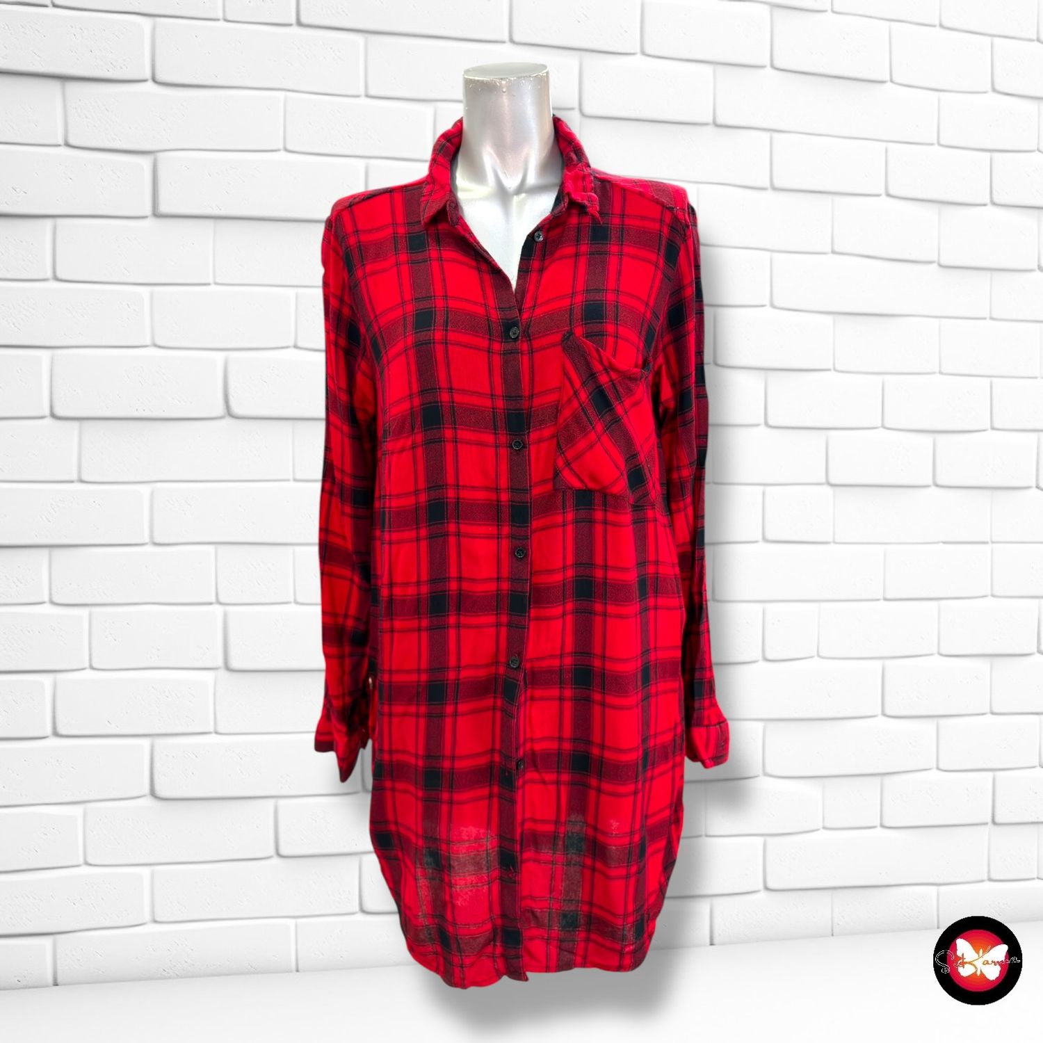 **HOY** Camisa de cuadros DIVIDED color Rojo y negro Talla 40