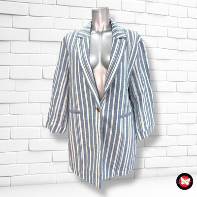 **HOY** Blazer de rayitas KIABI color Celeste y blanco Talla M