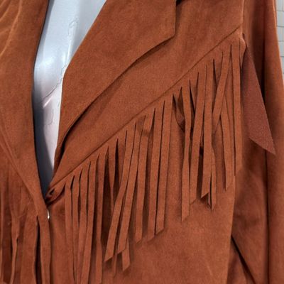 **HOY** Chaqueta de antelina con flecos SHEIN color Marrón Talla L