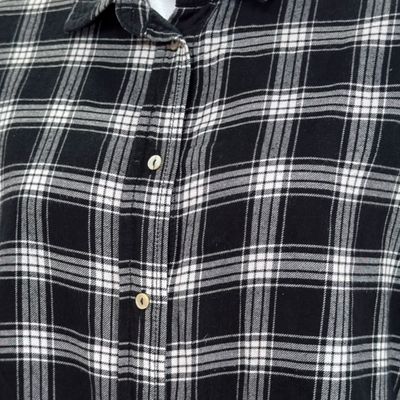 **HOY** Camisa de cuadros H&amp;M color Negro y blanco Talla 36