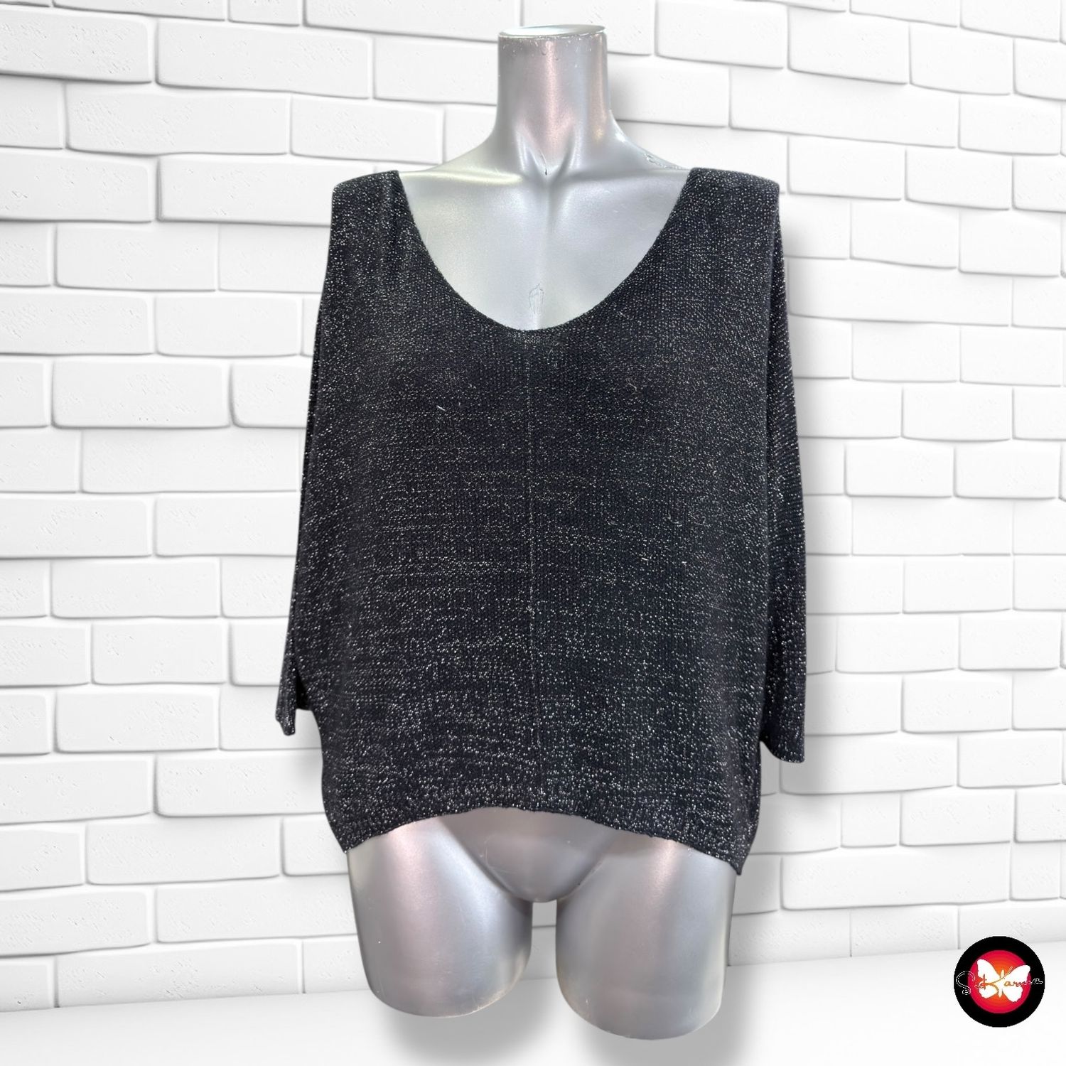 Jersey de lurex corte mariposa  color Negro y plateado Talla ÚNICA