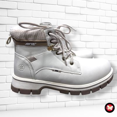 **HOY** Botines con pelito AVIC T38