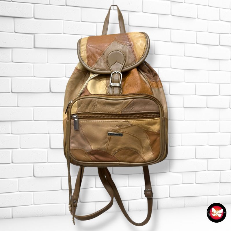**HOY** Mochila de parches de piel  color Camel Talla PEQUEÑO