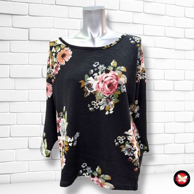 **HOY** Jersey estampado flores ONLY color Negro y varios Talla S