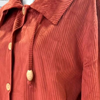 **HOY** Vestido camisero de pana color Teja Talla 48