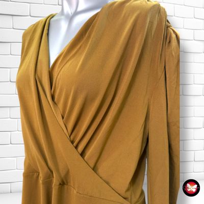 **HOY** Vestido de mangas abullonadas y escote cruzado VILA color Verde oliva Talla XL