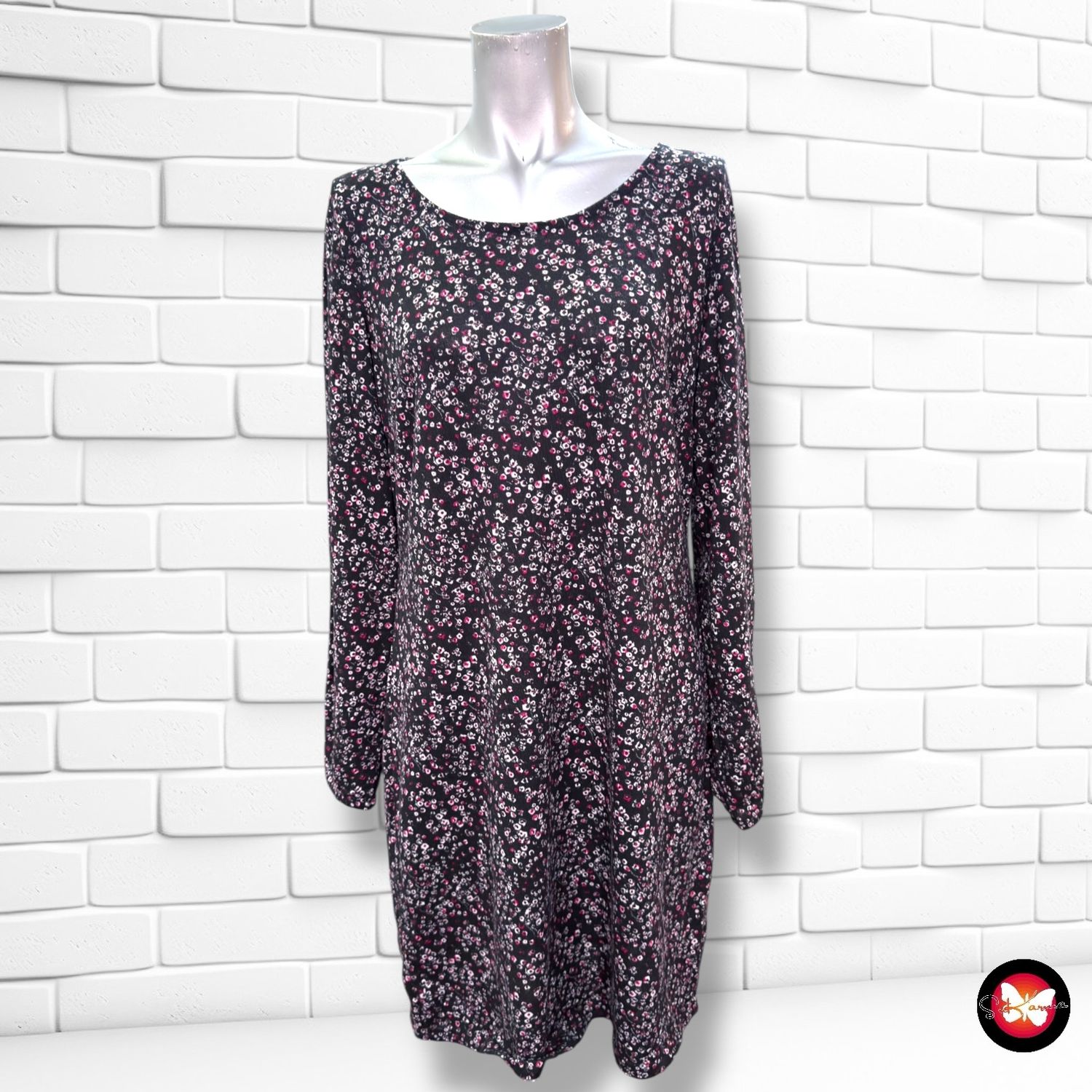 **HOY** Vestido de florecitas GINA color Negro y varios Talla 40