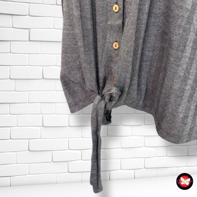 **HOY** Camiseta de manga larga con botones y lazo ÉNFASIS color Gris Talla 50 (pequeña)