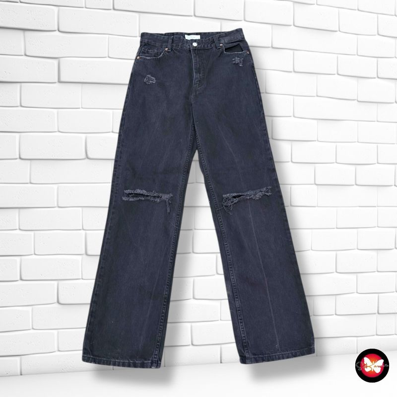 **HOY** Pantalón ancho de pierna BERSHKA color Negro vaquero Talla 38