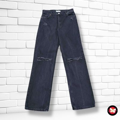 **HOY** Pantalón ancho de pierna BERSHKA color Negro vaquero Talla 38