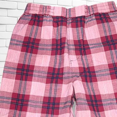 **HOY** Pantalón jogger de cuadros PULL&amp;BEAR color Granate Talla M