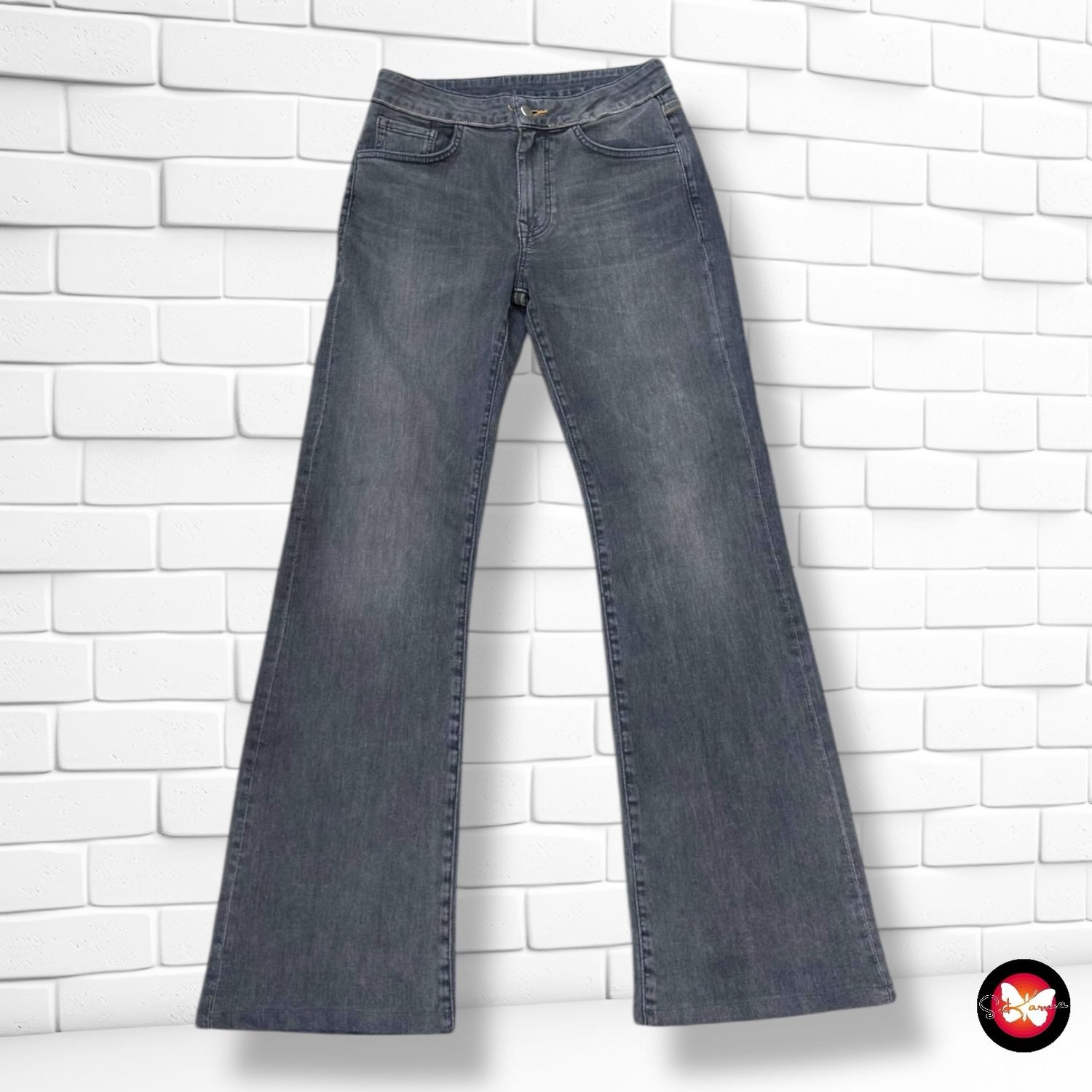 **HOY** Pantalón campana   color Negro vaquero Talla M (W28)