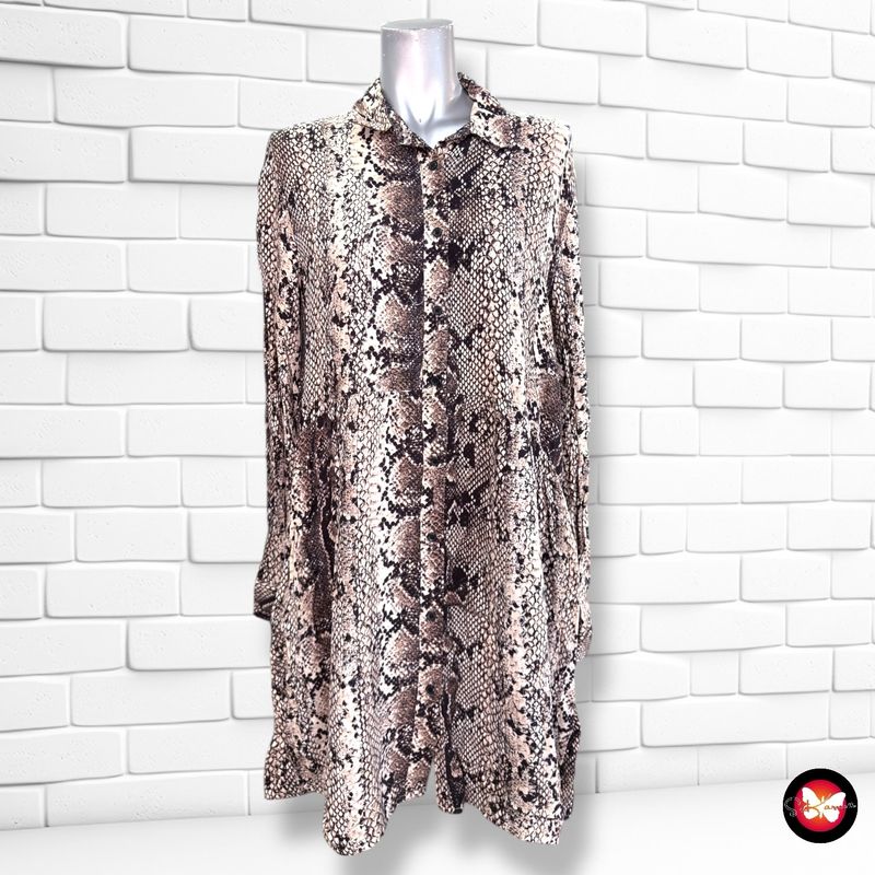 **HOY** Vestido camisero estampado serpiente STRADIVARIUS color Marrón Talla L