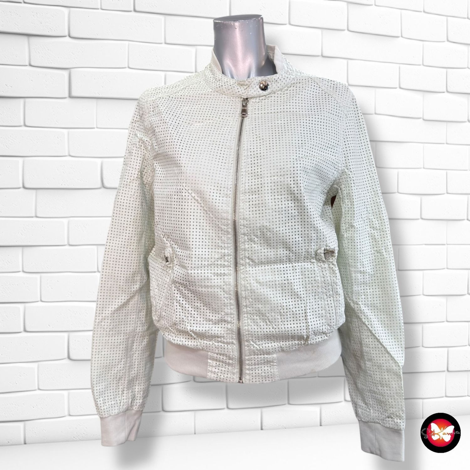 **HOY** Cazadora de piel sintética caladita  color Hueso Talla S