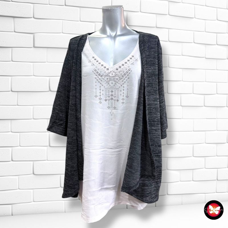 **HOY** Blusa + chaqueta color Gris y blanco Talla XXL