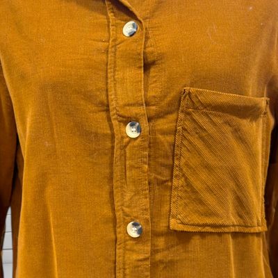 **HOY** Camisa de manga laga de pana ZARA color Caramelo Talla S