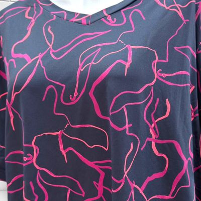 **HOY** Camiseta deportiva  color Azul marino y rosa Talla 46