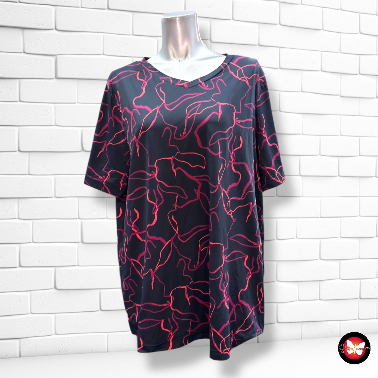 **HOY** Camiseta deportiva  color Azul marino y rosa Talla 46