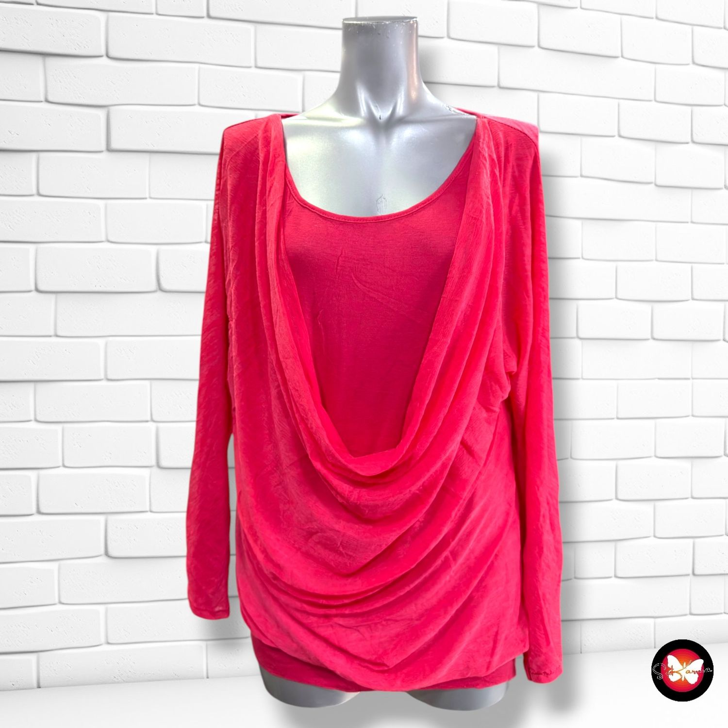 **HOY** Blusa con escote drapeado  color Rojo Talla ÚNICA GRANDE