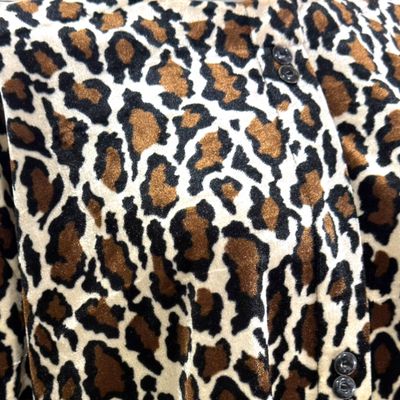 **HOY** Blusa animal print de terciopelo color Beige y marrón Talla XL