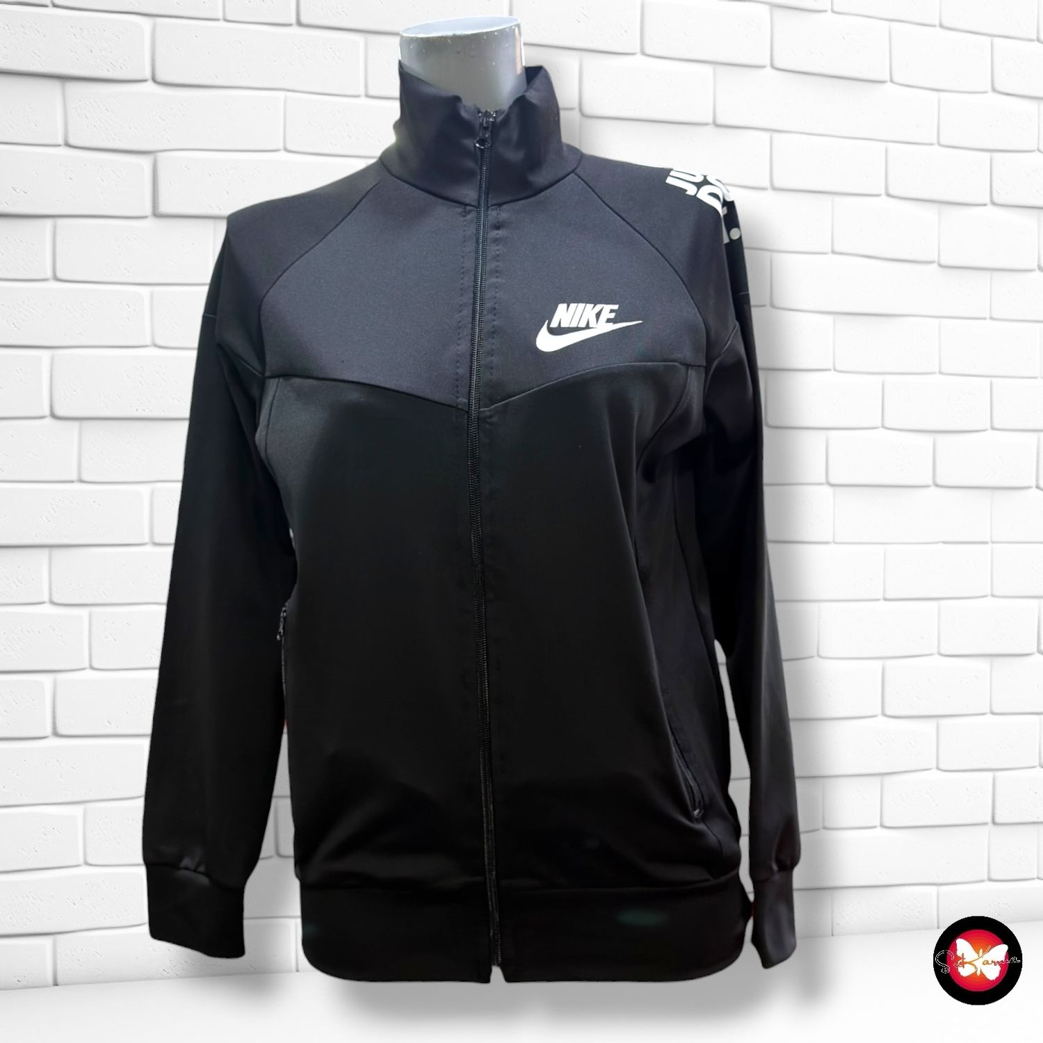 **HOY** Chaqueta deportiva NIKE color Negro Talla S