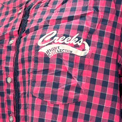 **HOY** Blusón de cuadritos  CREEKS color Rojo y azul Talla M