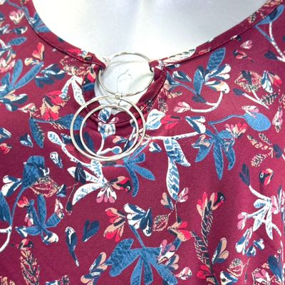 **HOY** Blusa con argollas RENATTO BENE color Varios Talla L/XL