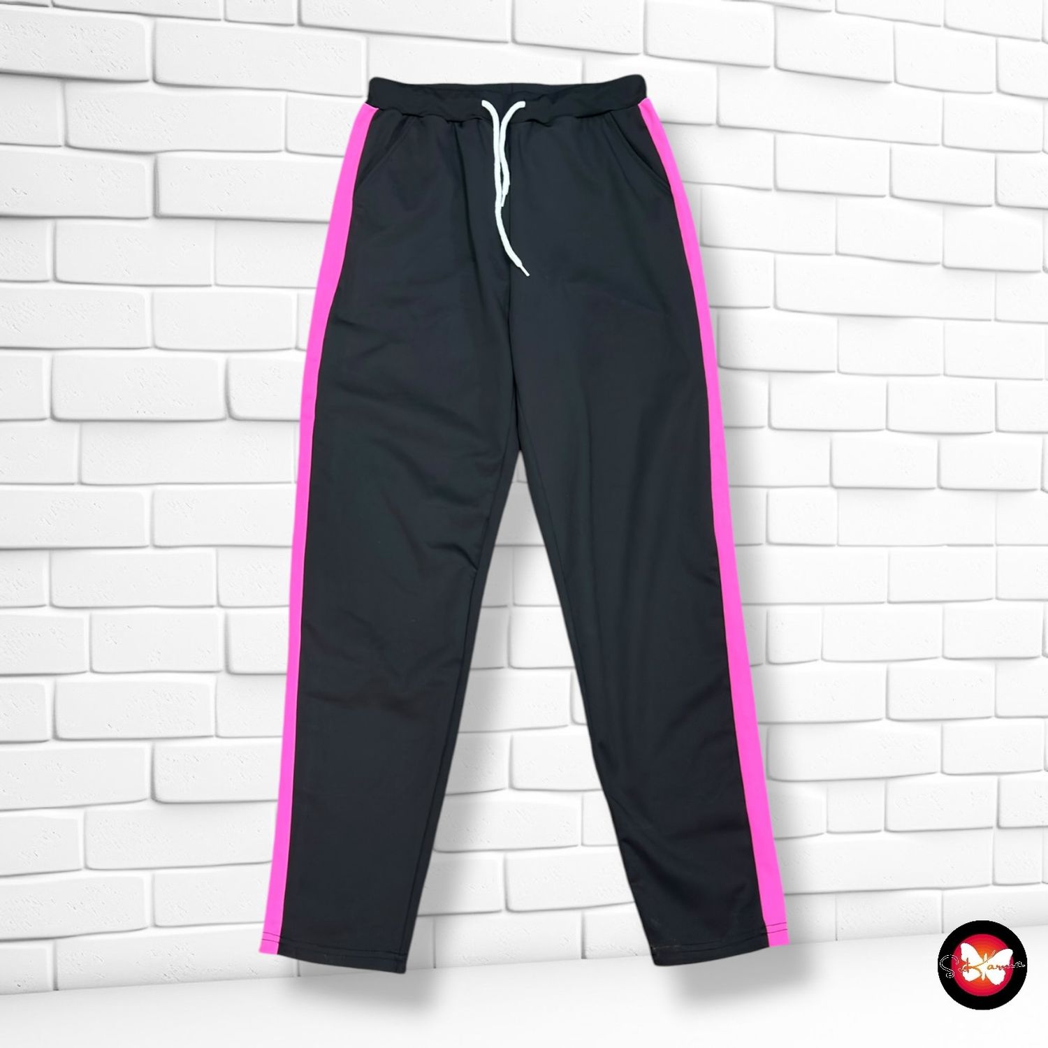 **HOY** Pantalón de chandal  color Negro y rosa Talla S