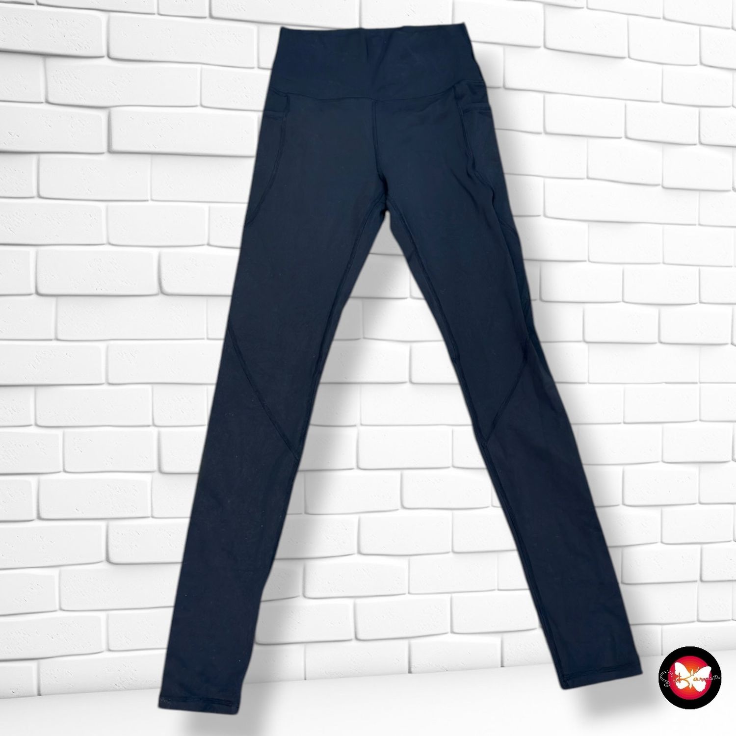 **HOY** Mallas deportivas  color Negro Talla M (pequeña)