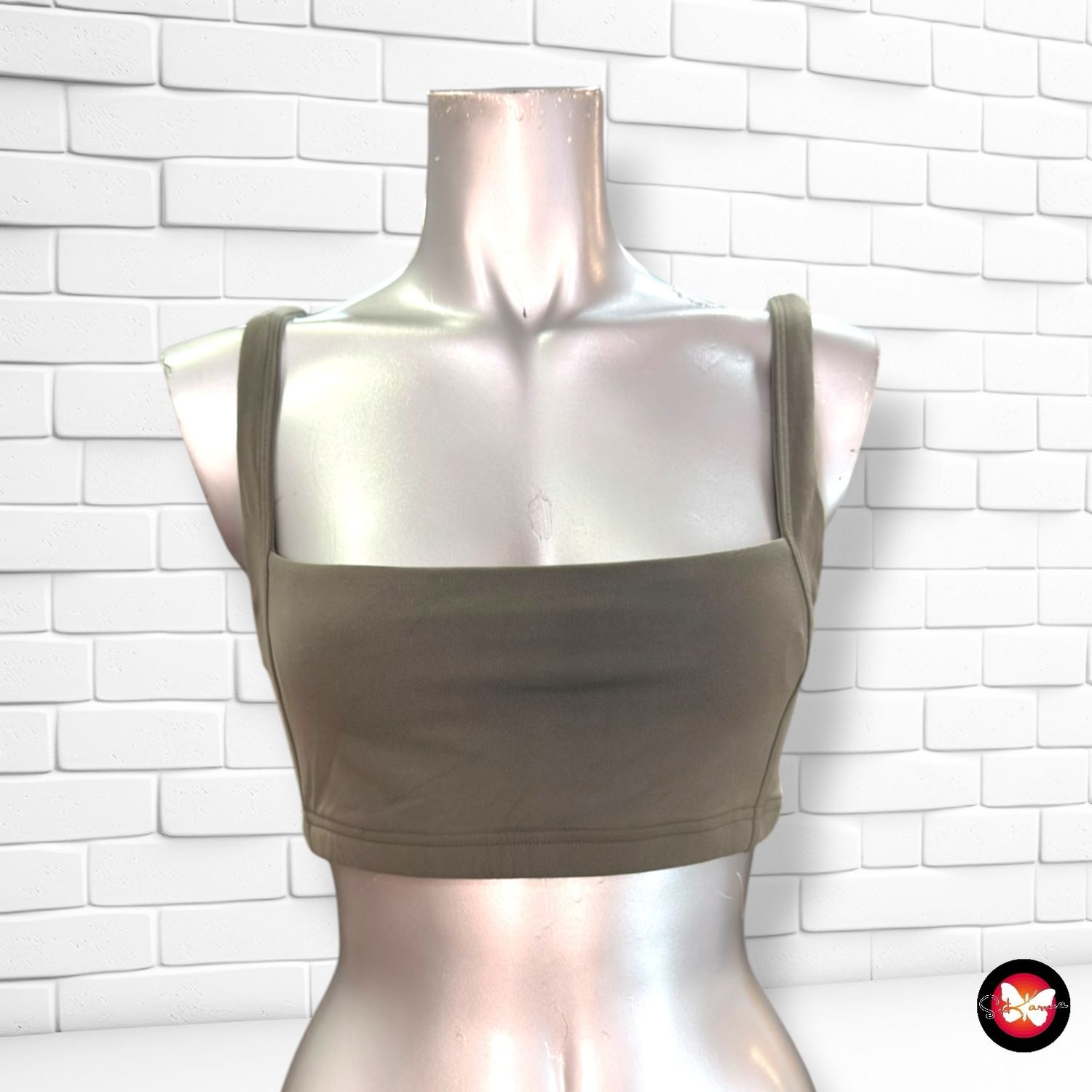 **HOY** Top deportivo BDYKSS color Verde oliva Talla M