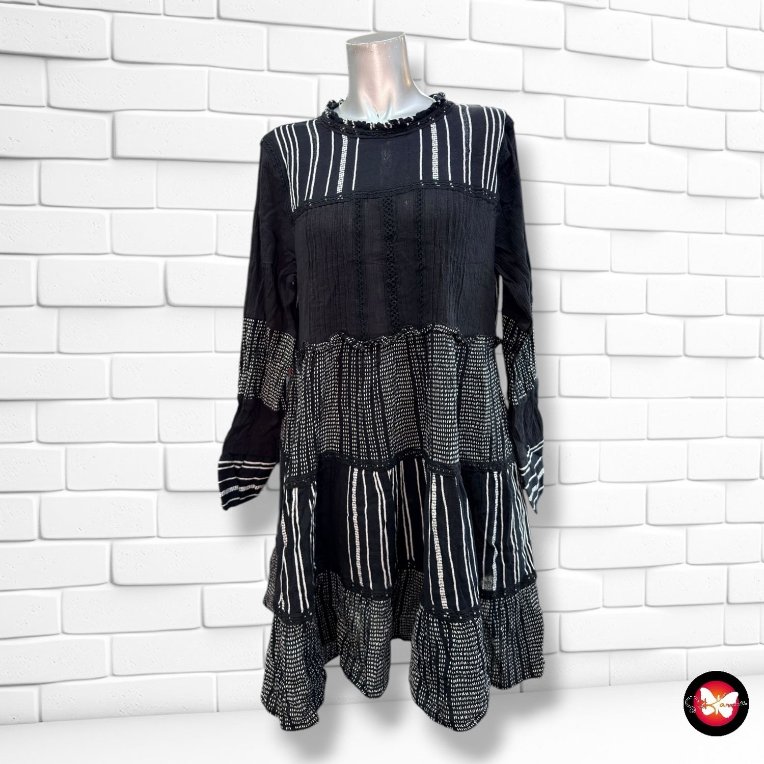 **HOY** Vestido blusón ZARA color Negro y blanco Talla L