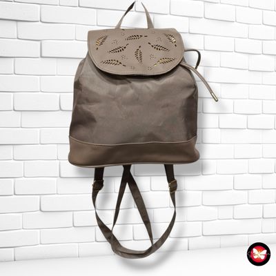 **HOY** Mochila de tela  color Taupe Talla PEQUEÑO