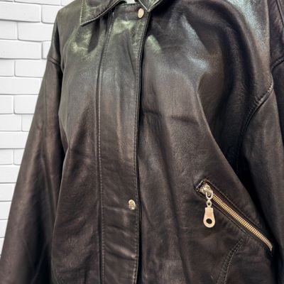 **HOY** Cazadora vintage de piel  color Negro Talla L