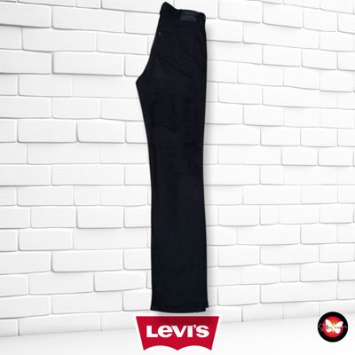 **HOY** Pantalón 724 HIGH RISE STRAIGHT LEVI’S color Negro Talla L (W31)