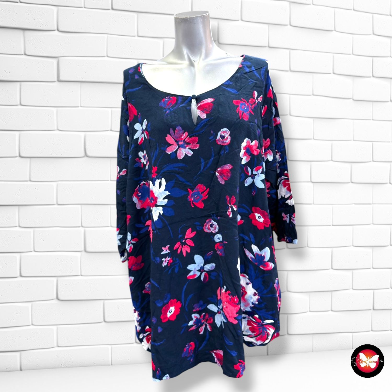 **HOY** Blusa estampado flores JANINA color Azul marino y varios Talla 48