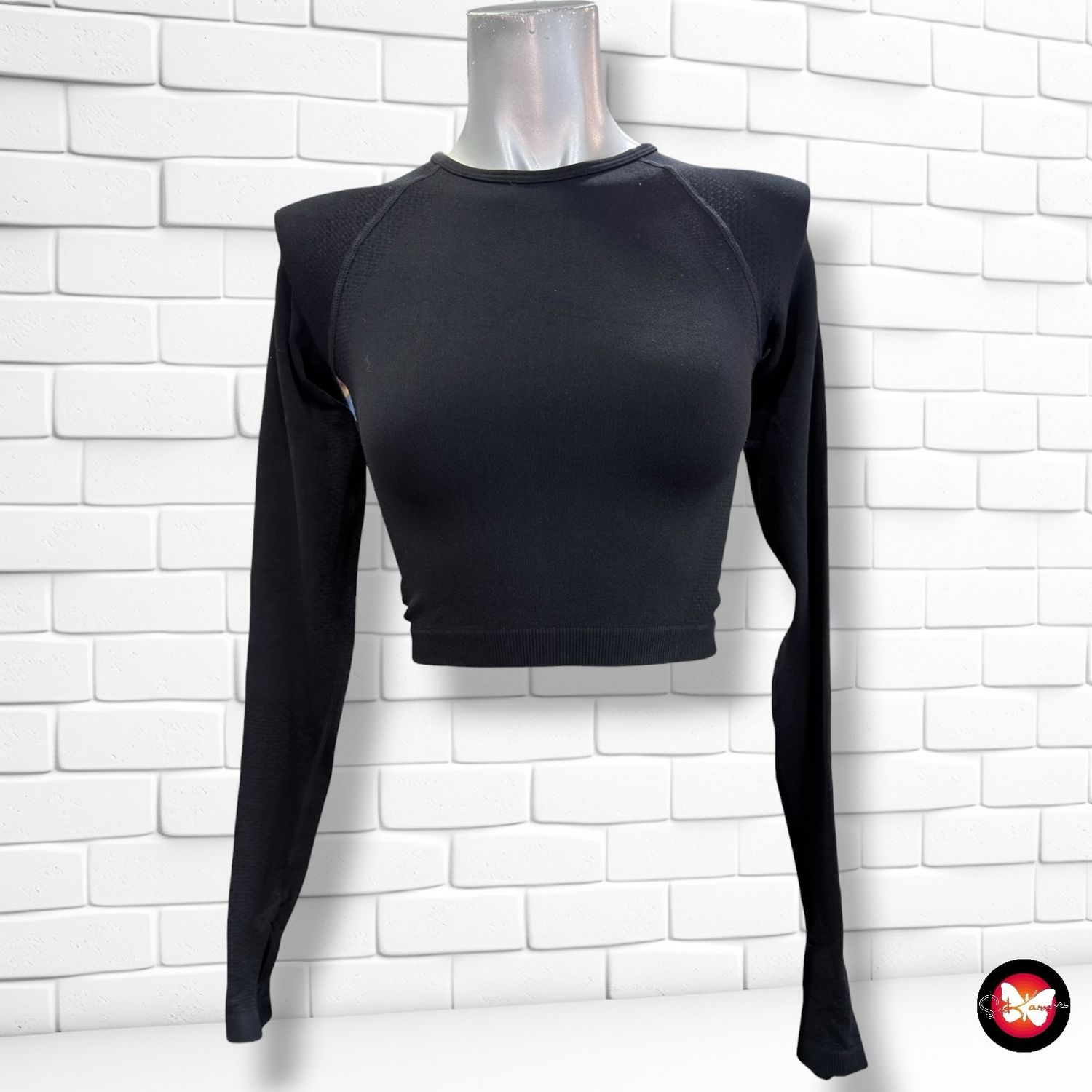 **HOY** Camiseta deportiva cropped FB SISTER color Negro Talla XXS