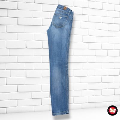 **HOY** Pantalón GUESS color Azul vaquero Talla S (W26)